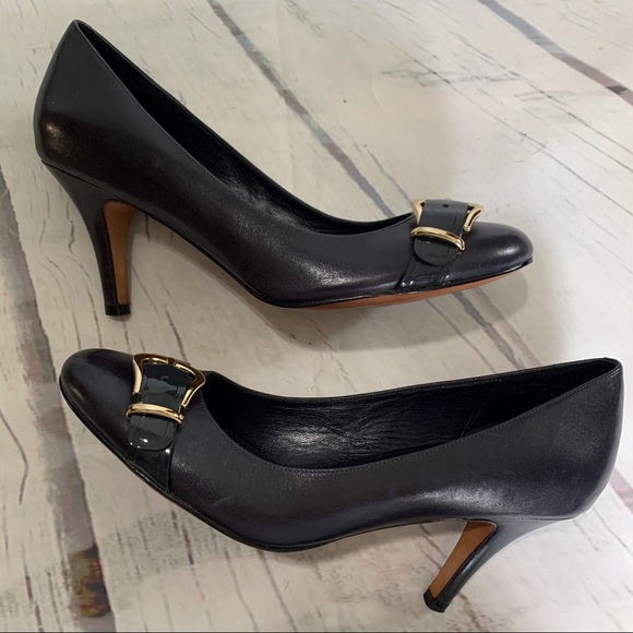 cole haan navy pumps